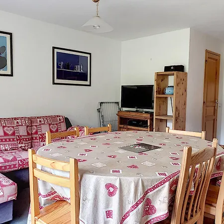 Duplex 4 Pieces Au Pied Des Pistes Avec Balcon Et Parking Couvert A - Fr-1-518-92 *